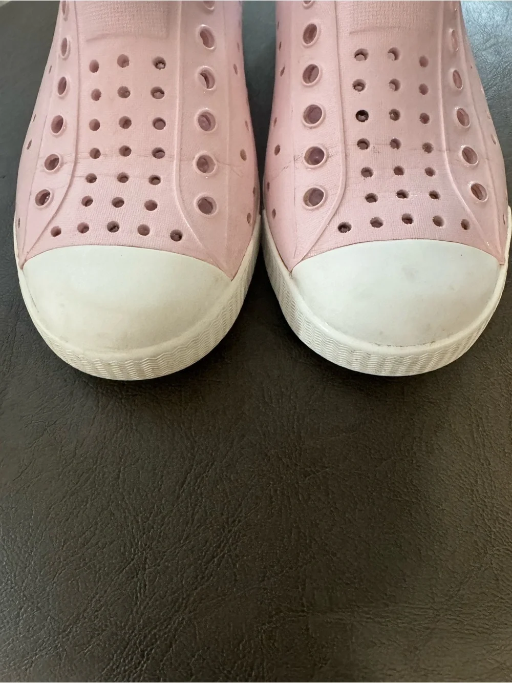 Native Jefferson Slip On Water Beach Pool Light Pink Shoes Size 12